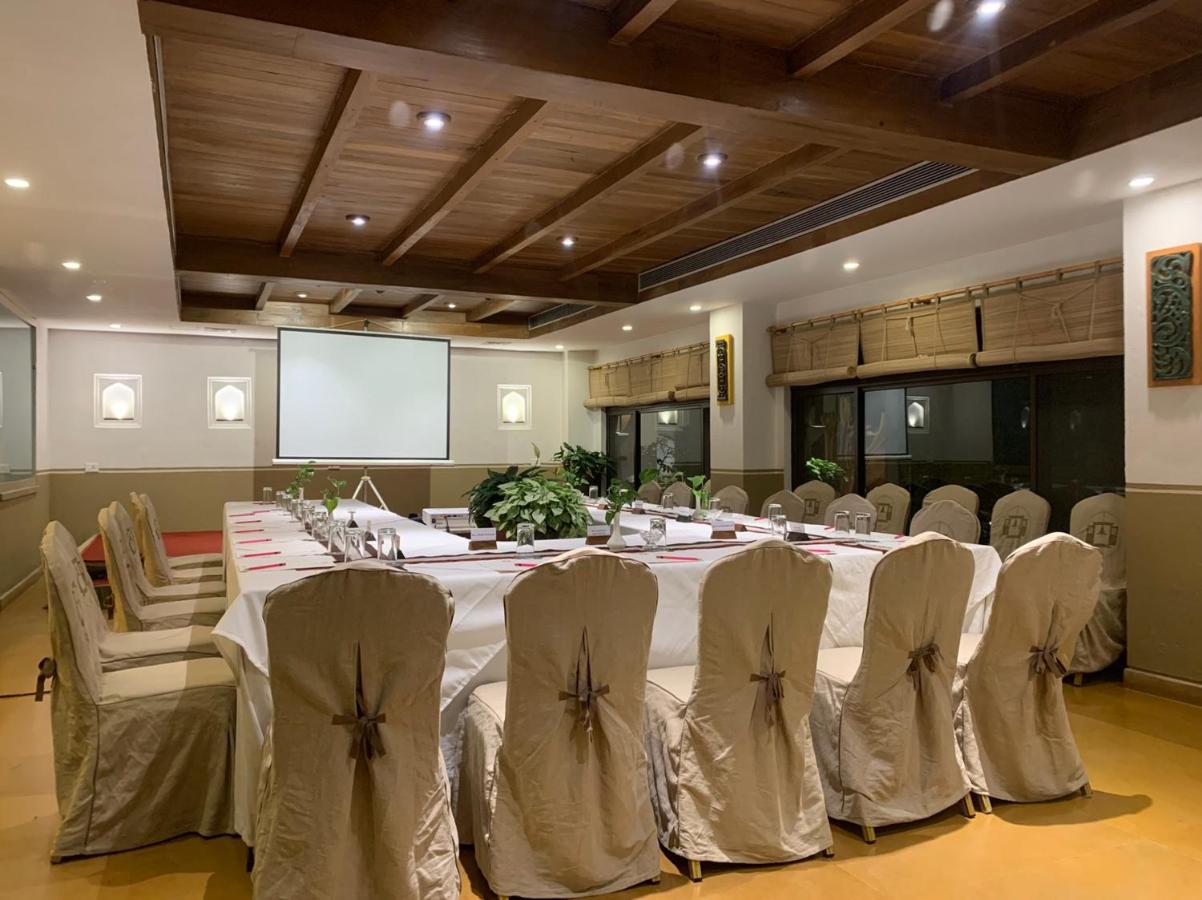Seto Ghar Hotel Катманду Экстерьер фото